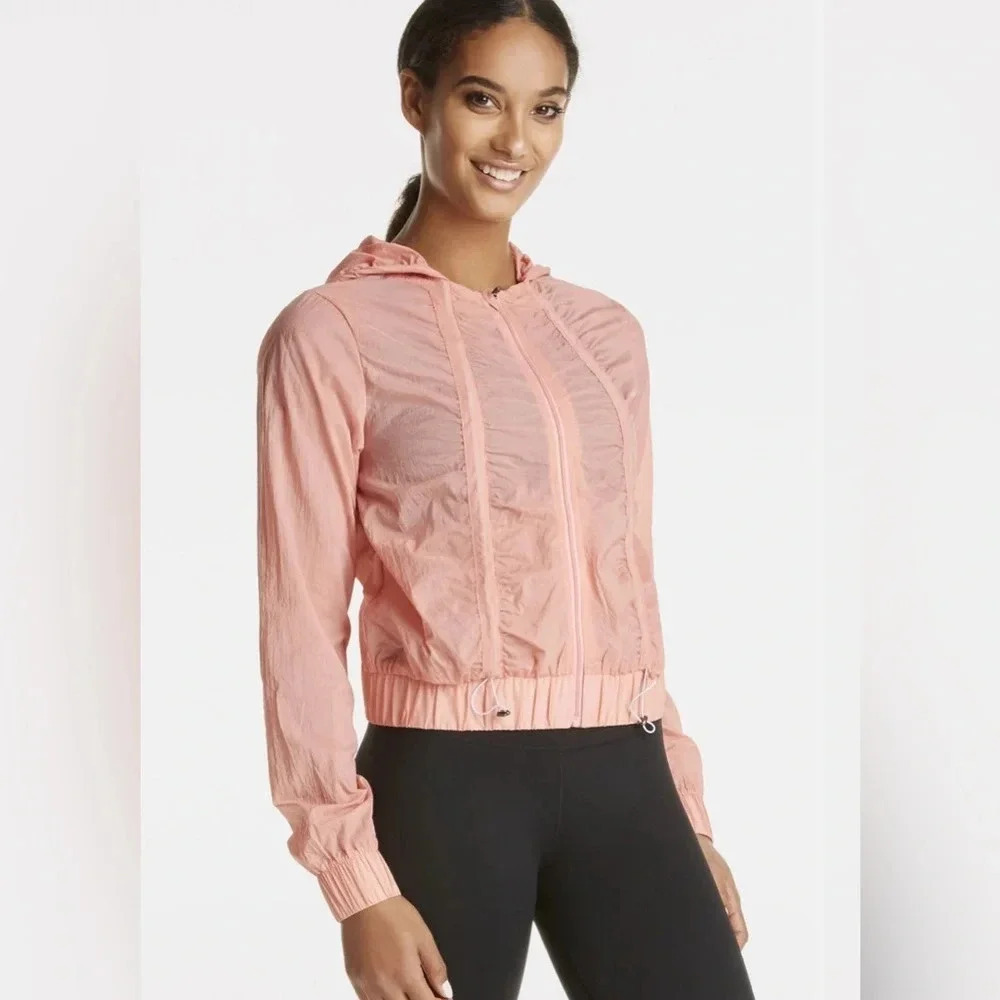 NWOT Fabletics Donovan Windbreaker in Blossom. Lightweight.Large.